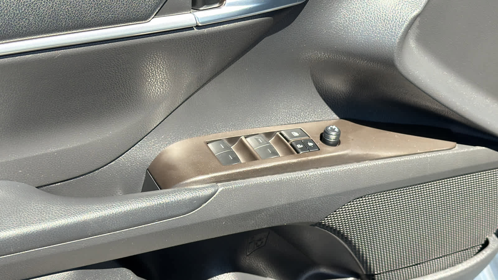 Used 2023 Toyota Camry SE FWD image 22