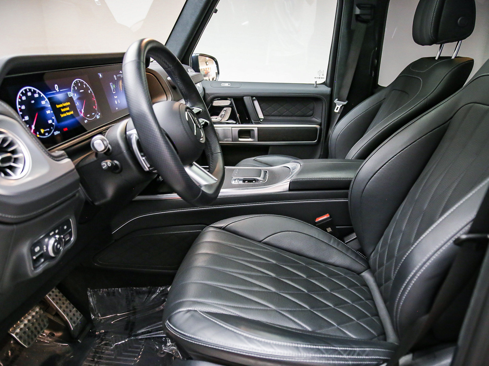 Used 2025 Mercedes-Benz G 550 image 27