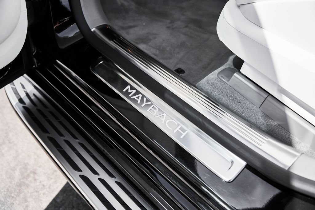 Used 2024 Mercedes-Benz Maybach EQS 680 4MATIC image 40