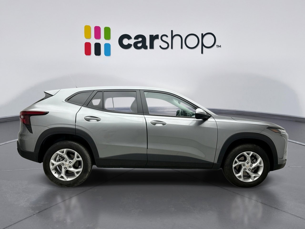 Used 2025 Chevrolet Trax LS w/ LS Convenience Package image 6