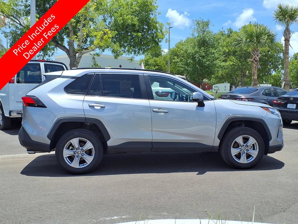 Used 2025 Toyota RAV4 XLE FWD image 8