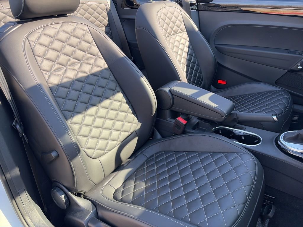 Used 2019 Volkswagen Beetle 2.0T Final Edition SEL FWD image 26