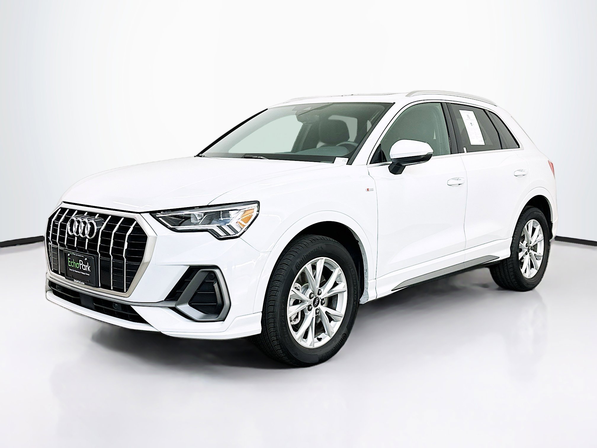 Used 2023 Audi Q3 2.0T Premium Plus w/ Premium Plus Package AWD/4WD image 3