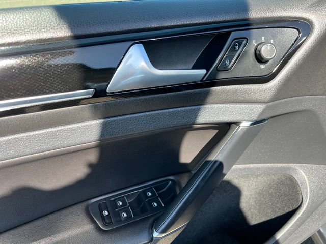 Used 2015 Volkswagen Golf TDI SEL FWD image 33