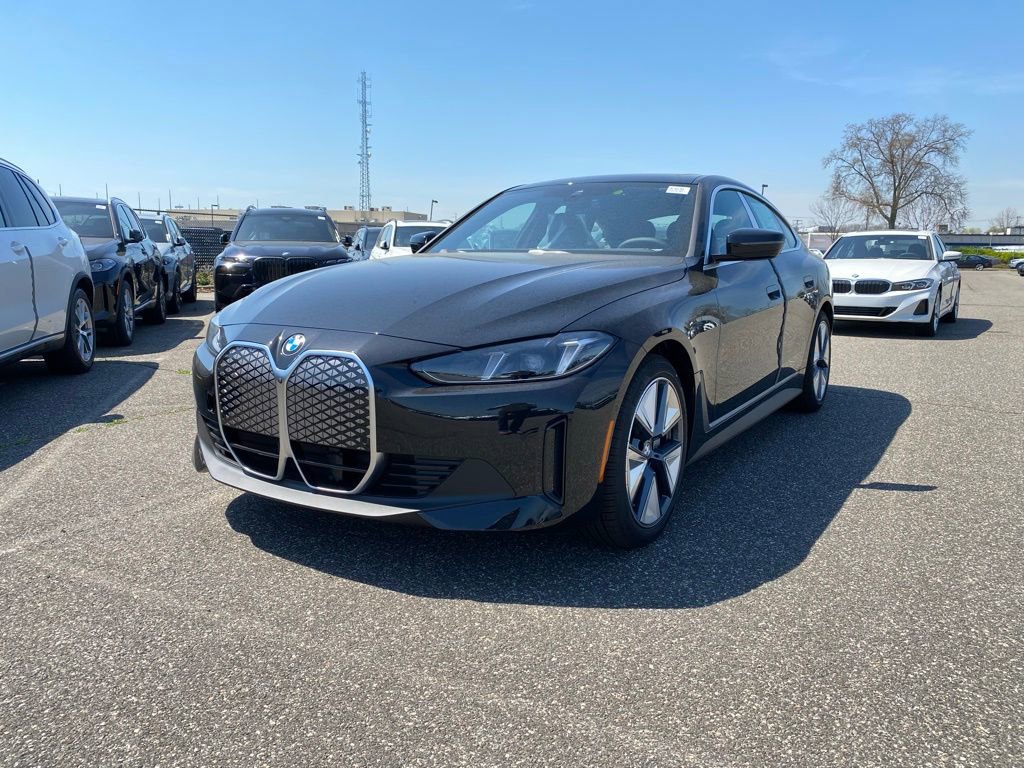 New 2026 BMW i4 xDrive40i w/ Parking Assistance Package AWD/4WD image 1