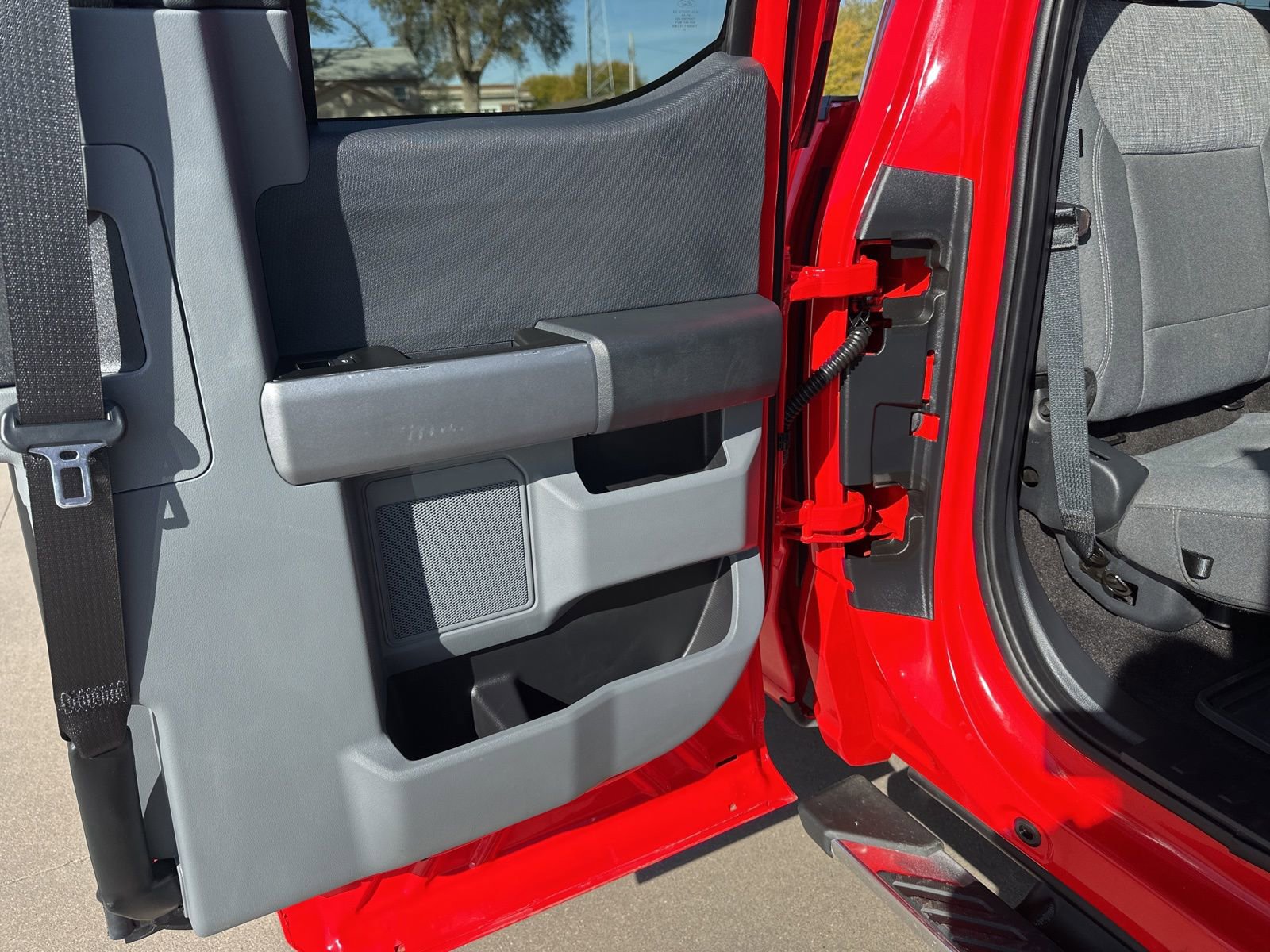 Used 2022 Ford F150 XLT w/ Equipment Group 302A High image 17