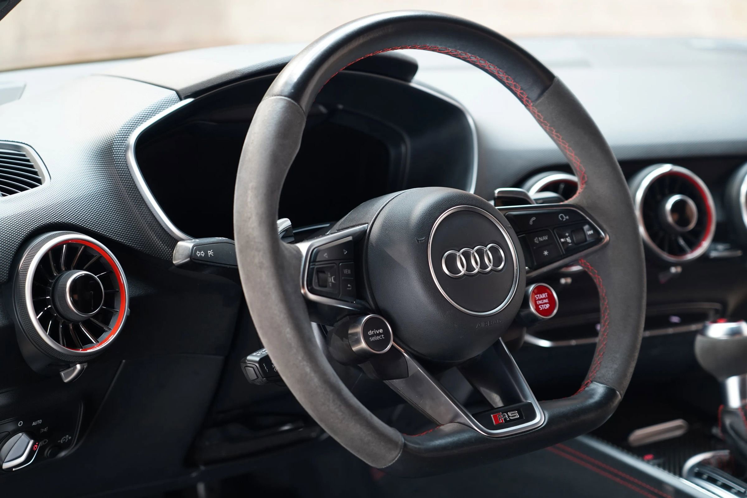 Used 2018 Audi TT RS w/ Technology Package image 45