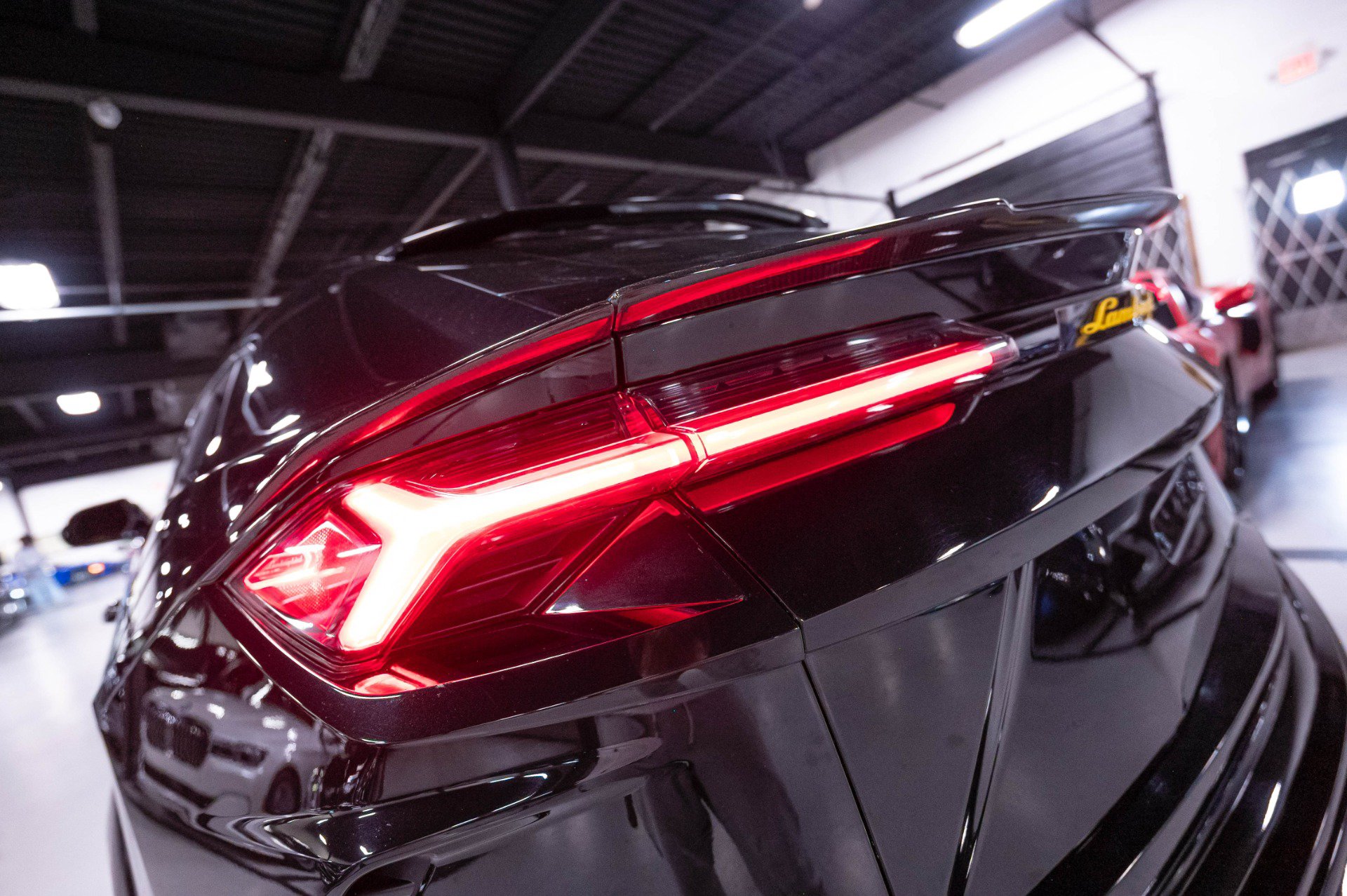 Used 2019 Lamborghini Urus AWD/4WD image 87