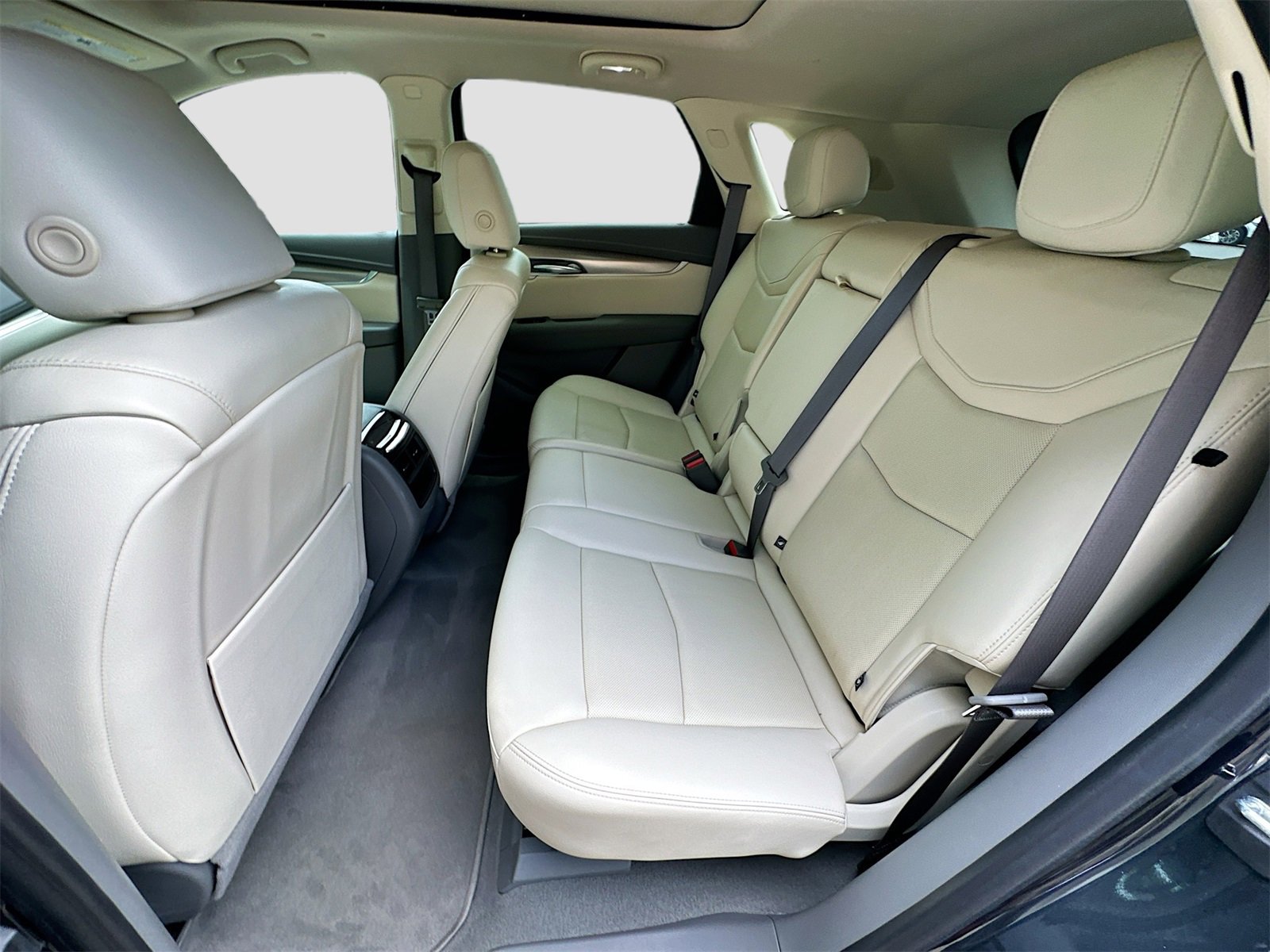 Used 2022 Cadillac XT5 Premium Luxury w/ Technology Package image 26