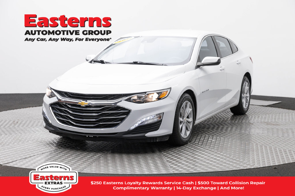 Used 2025 Chevrolet Malibu LT FWD image 1