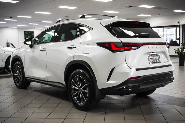 Used 2025 Lexus NX 250 FWD w/ Accessory Package (A2) image 7