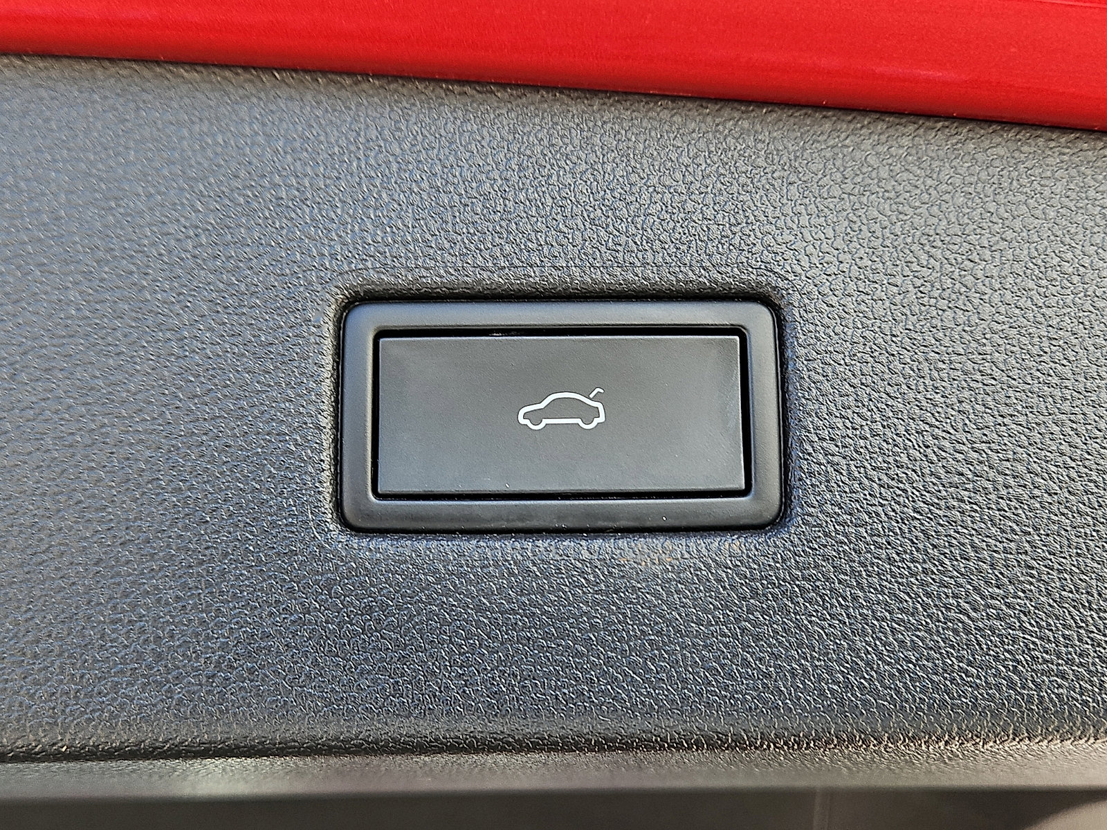 Certified 2022 Volkswagen Tiguan SE image 7