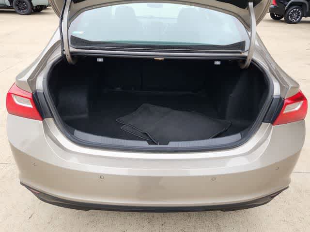 Used 2025 Chevrolet Malibu LS FWD image 17