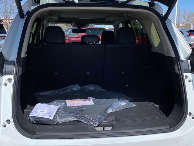 New 2026 Nissan Rogue Platinum image 26