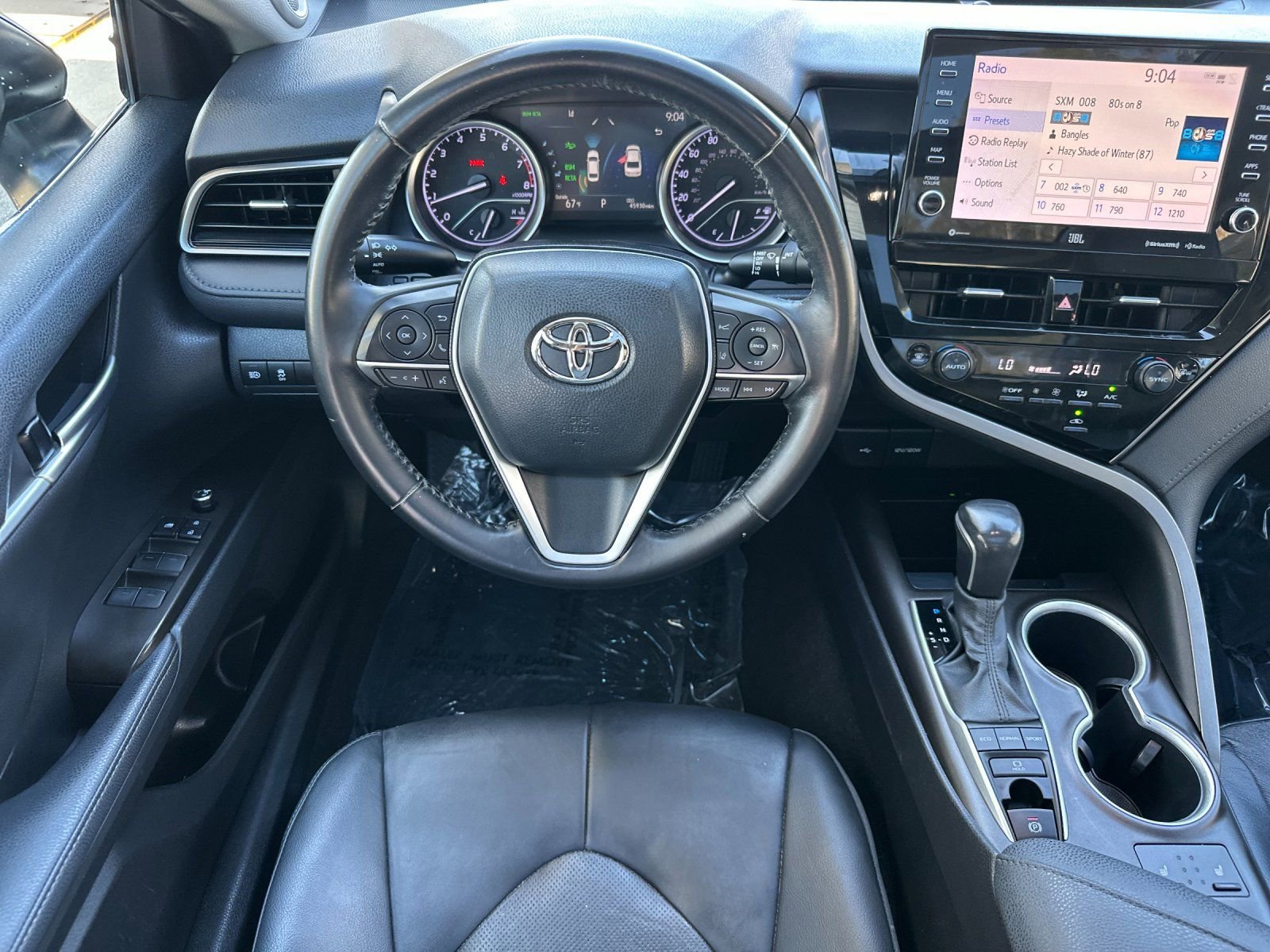Used 2021 Toyota Camry XLE w/ Navigation Package FWD image 17