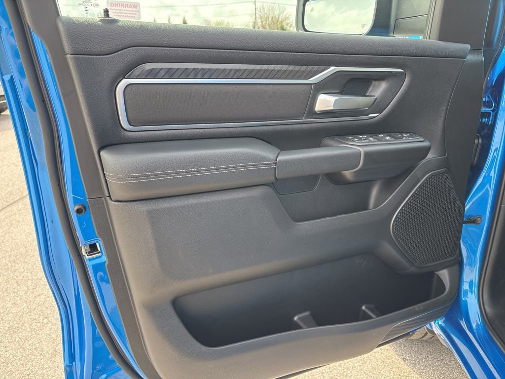 New 2026 RAM 1500 4x4 Crew Cab image 8