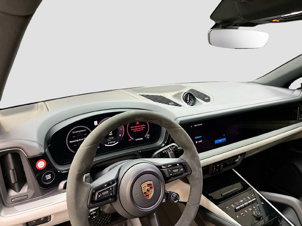 Certified 2024 Porsche Cayenne AWD/4WD image 4