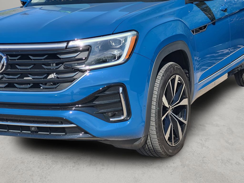 Used 2025 Volkswagen Atlas SEL Premium R-Line AWD/4WD image 32