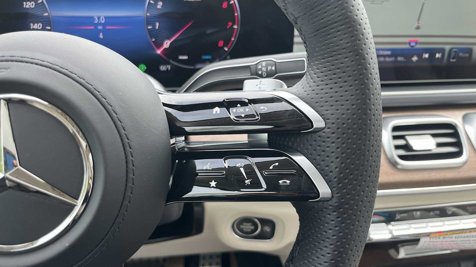 New 2026 Mercedes-Benz GLS 450 4MATIC image 41