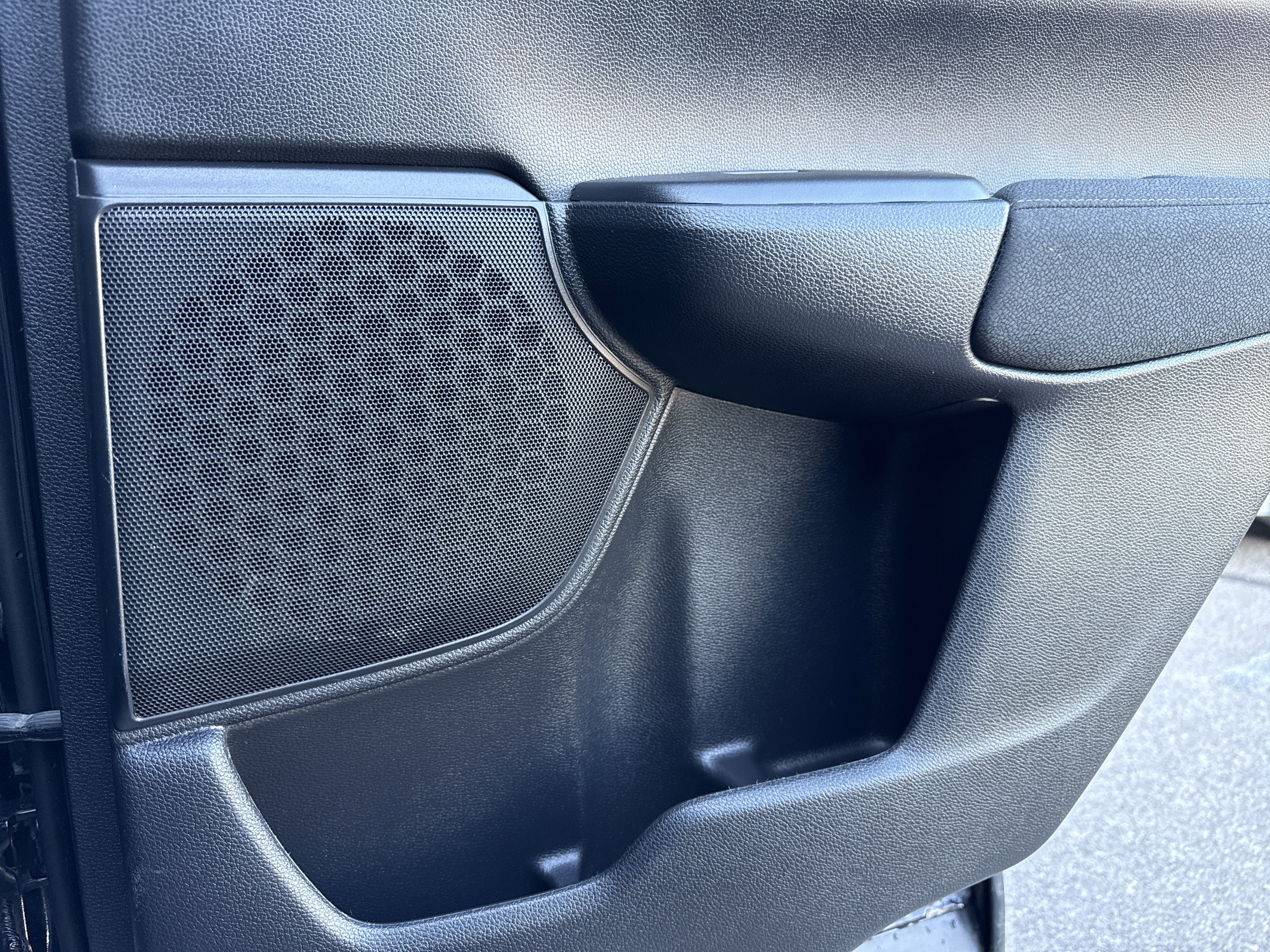 Used 2019 Honda CR-V LX image 37