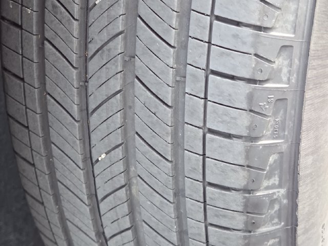 Used 2024 Chevrolet Equinox LT w/ LPO, Floor Liner Package FWD image 9
