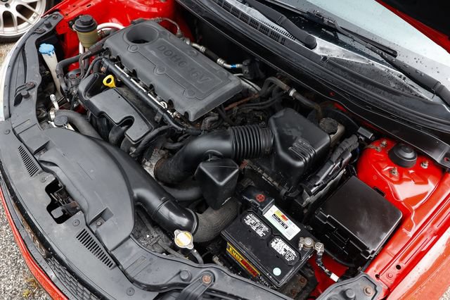 Used 2011 Kia Forte Koup SX FWD image 46