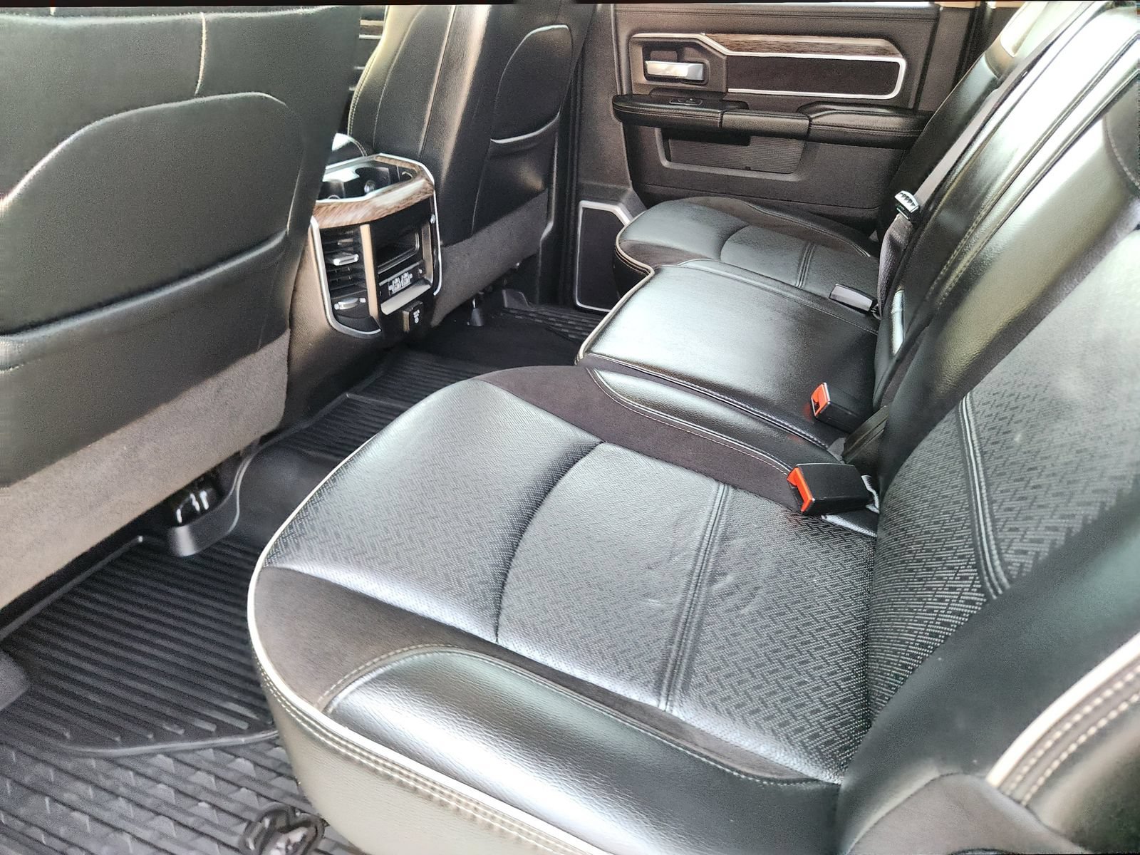 Used 2021 RAM 3500 Laramie AWD/4WD image 35