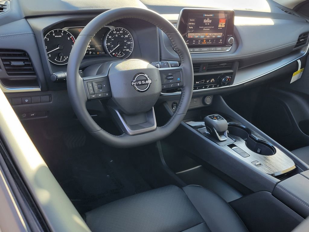 New 2026 Nissan Rogue SV image 4