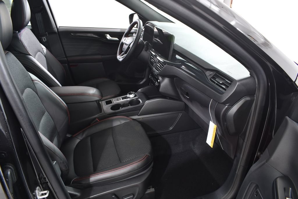 New 2026 Ford Escape ST-Line Select w/ Tech Pack #2 AWD/4WD image 10