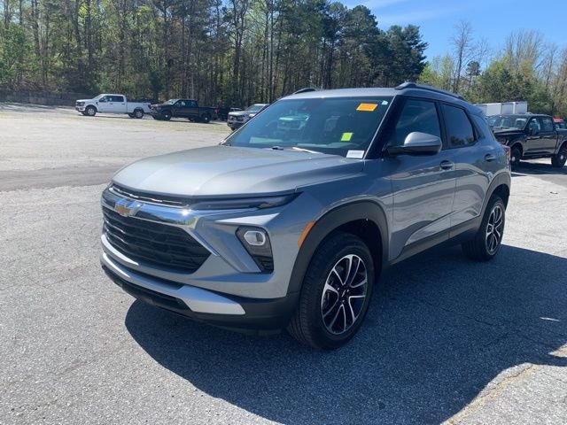Used 2026 Chevrolet TrailBlazer LT w/ Driver Confidence Package image 4
