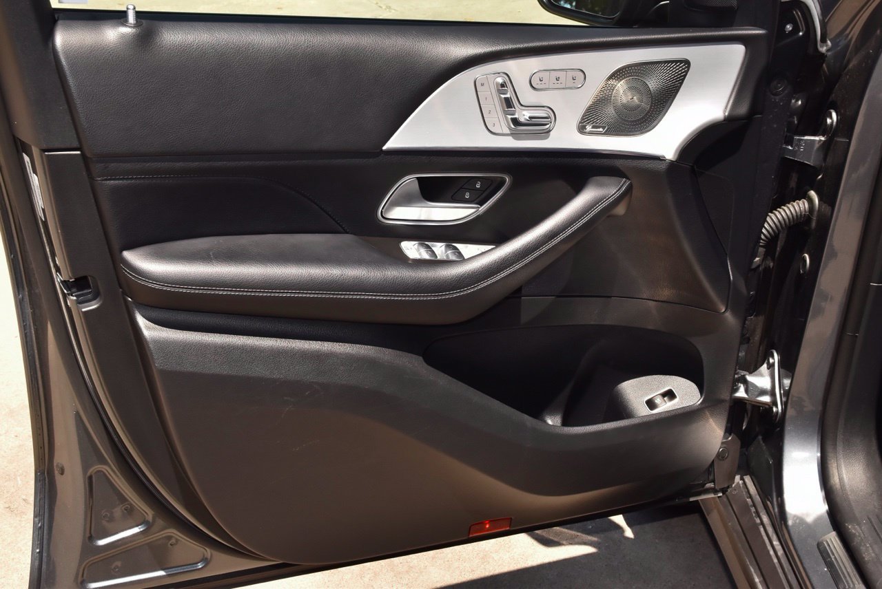 Used 2024 Mercedes-Benz GLS 450 4MATIC image 36