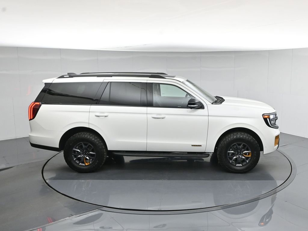 Used 2025 Ford Expedition Tremor AWD/4WD image 46