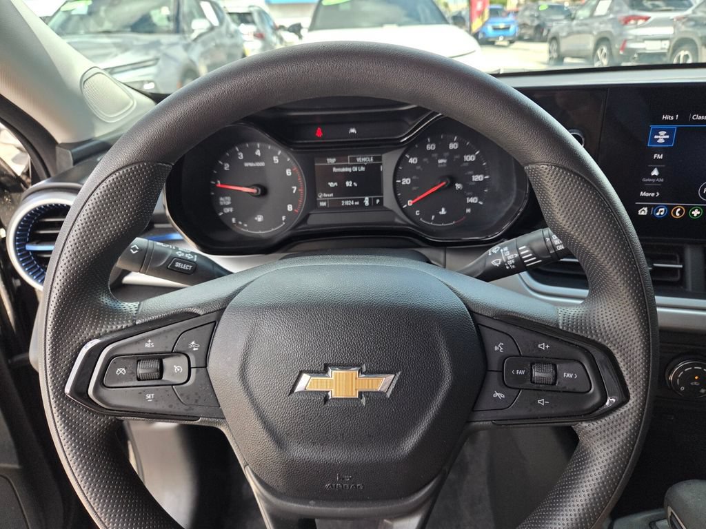 Certified 2024 Chevrolet Trax LS FWD image 26