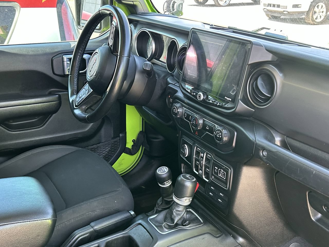 Used 2021 Jeep Gladiator Sport AWD/4WD image 8
