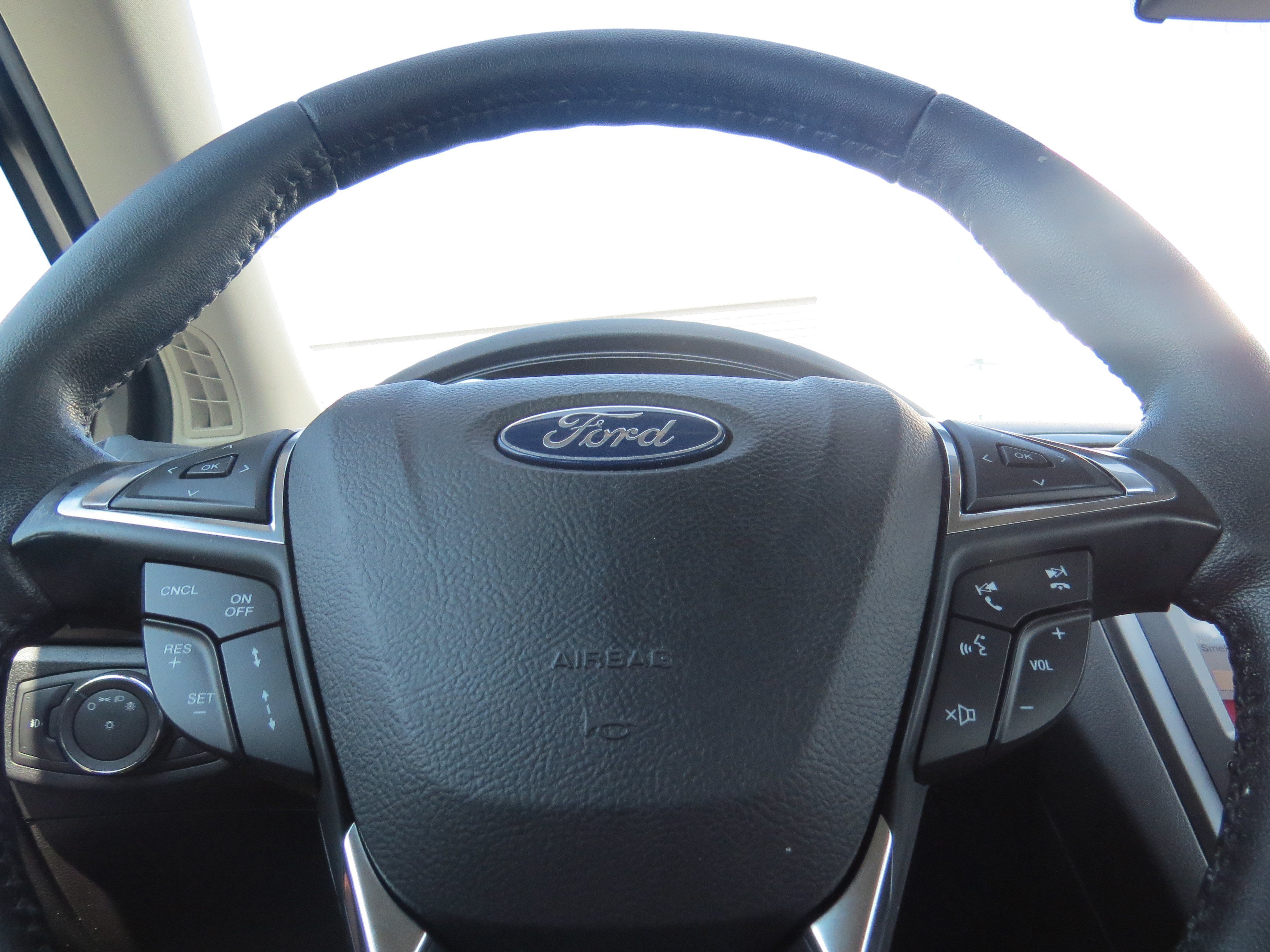 Used 2019 Ford Fusion Energi Titanium FWD image 14