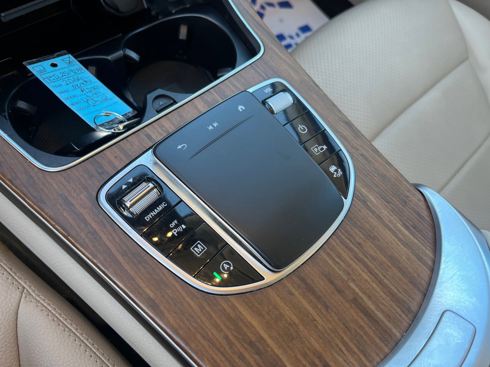 Used 2022 Mercedes-Benz GLC 300 4MATIC image 32