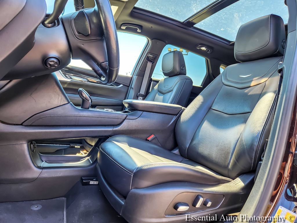 Certified 2021 Cadillac XT5 Premium Luxury AWD/4WD image 7