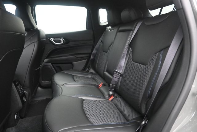 New 2027 Jeep Compass Latitude AWD/4WD image 25