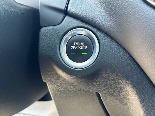 Used 2023 Chevrolet Equinox LT w/ LPO, Floor Liner Package FWD image 16