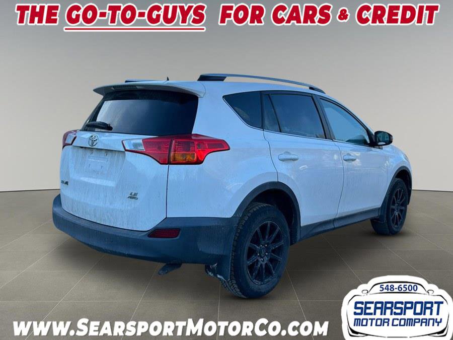 Used 2015 Toyota RAV4 LE image 4