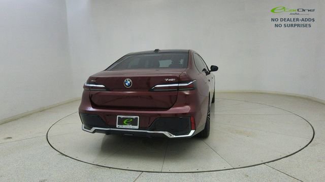 Used 2025 BMW 740i xDrive AWD/4WD image 71