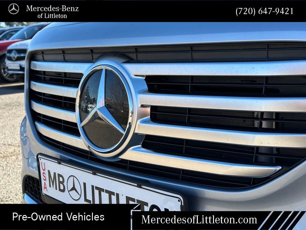 Certified 2025 Mercedes-Benz GLB 250 4MATIC image 9