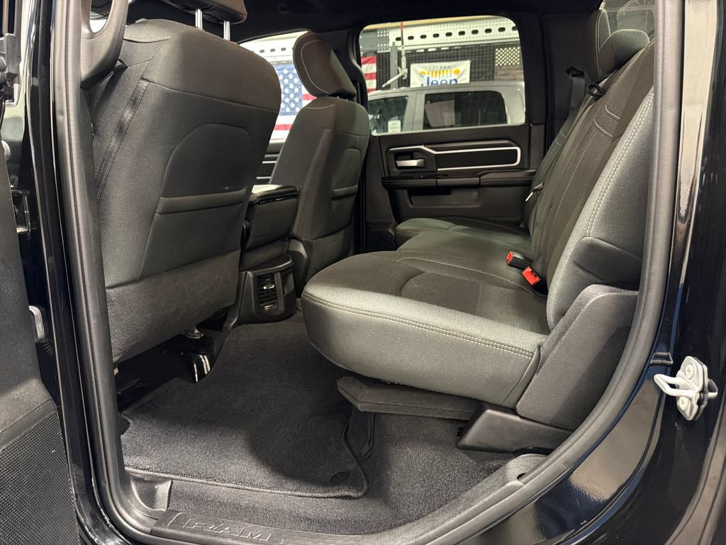 Used 2025 RAM 2500 Big Horn AWD/4WD image 18