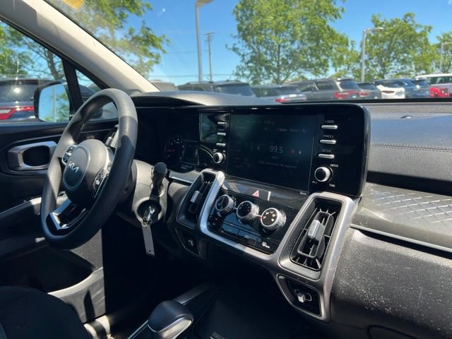 Used 2022 Kia Sorento LX AWD/4WD image 30