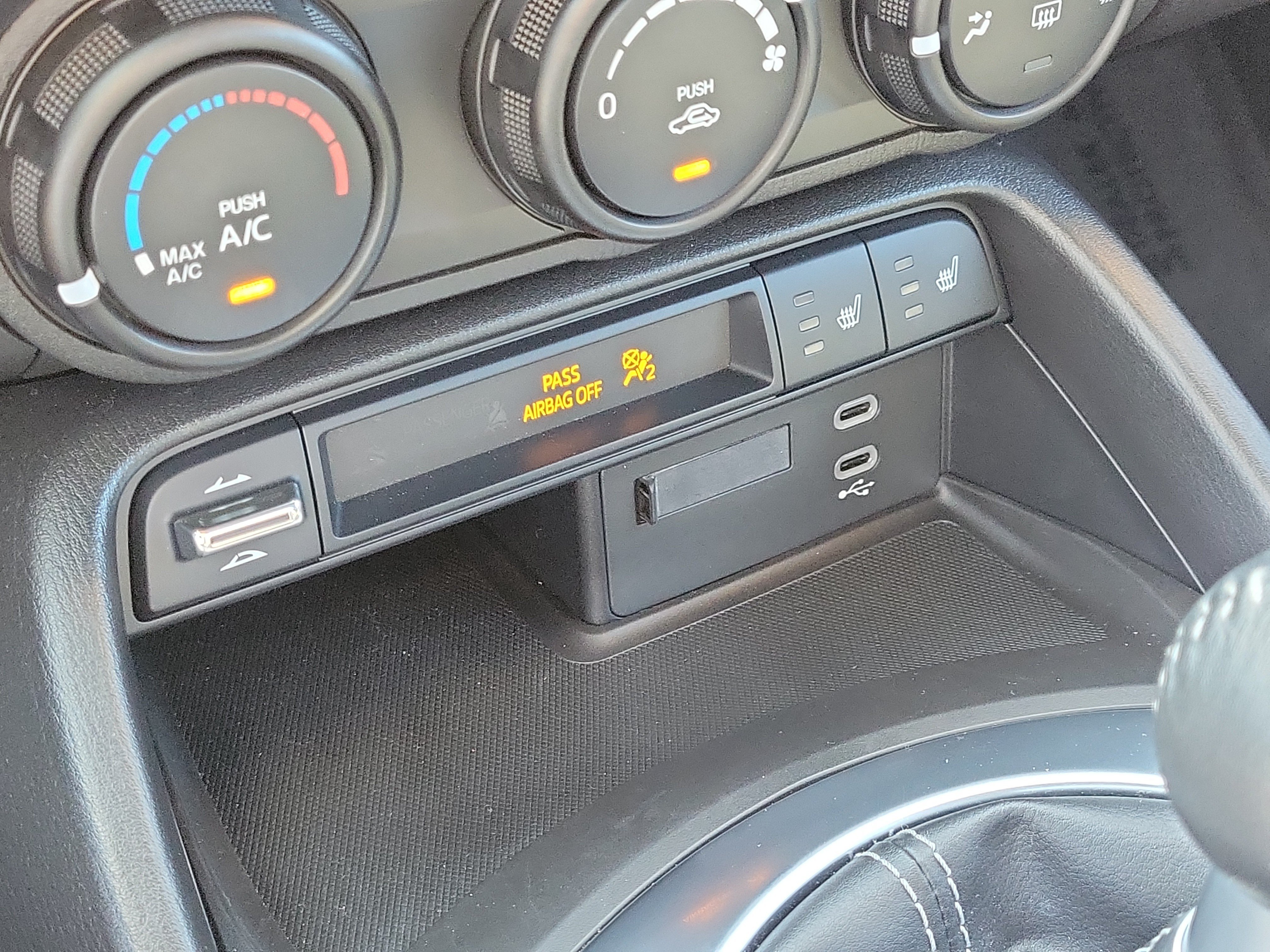 Used 2025 MAZDA MX-5 Miata RF Club RWD image 18