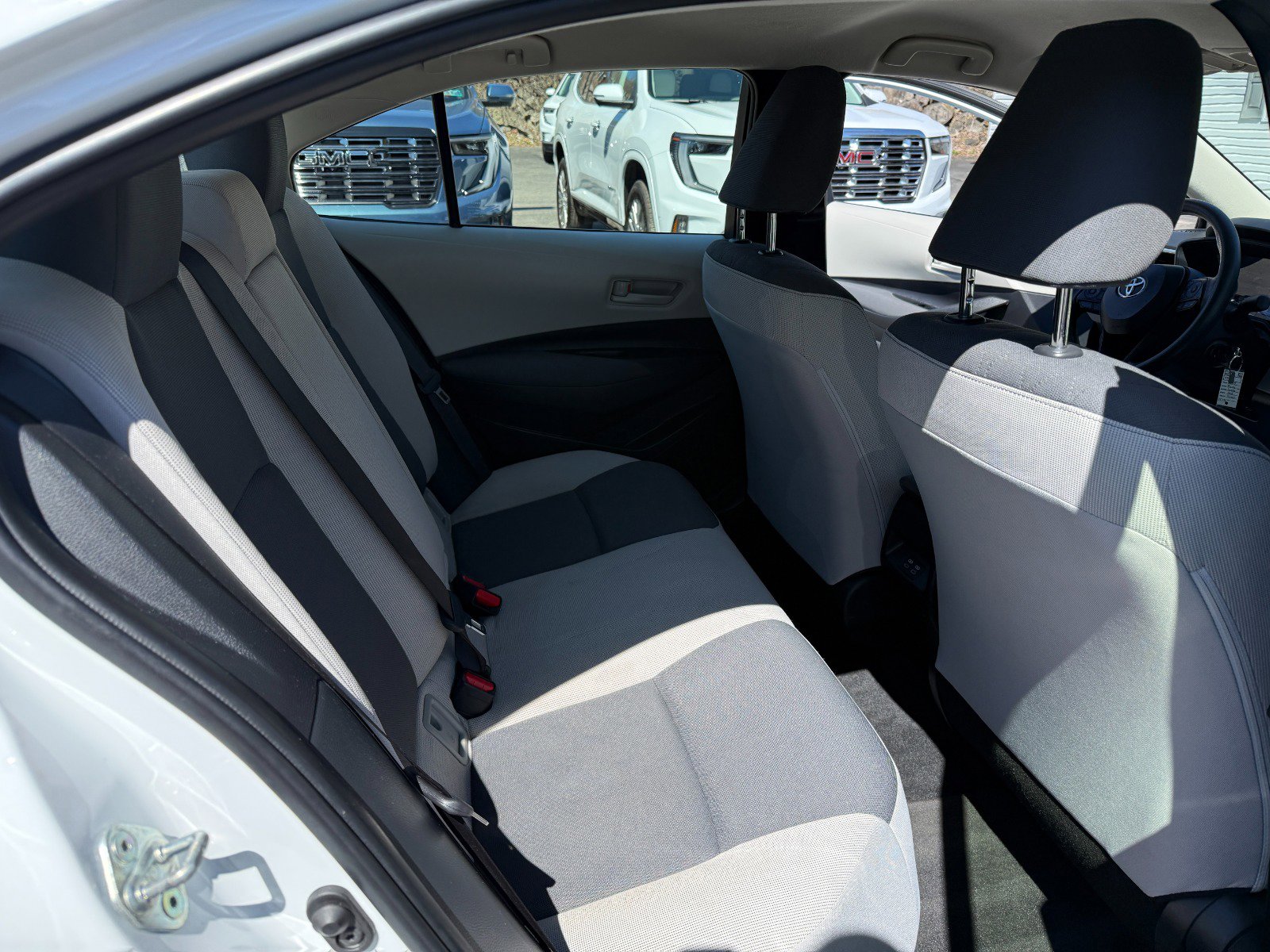 Used 2023 Toyota Corolla LE w/ Carpet Mat Package (TMS) image 19