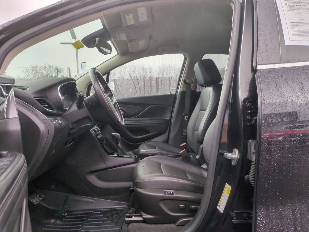 Used 2019 Buick Encore Essence image 12