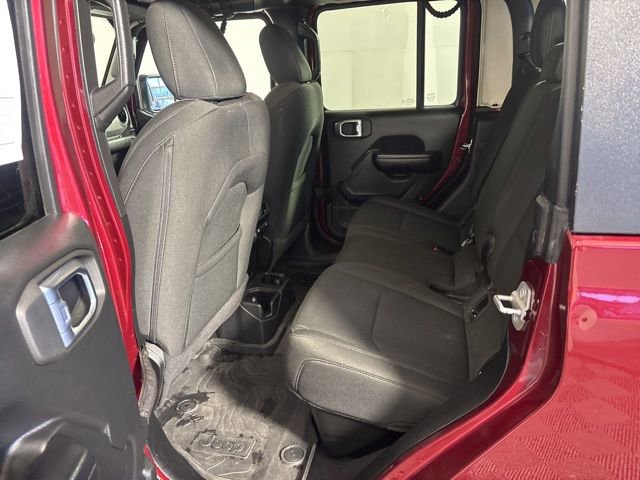 Used 2021 Jeep Gladiator Sport image 20