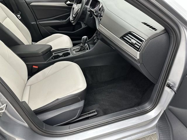 Used 2021 Volkswagen Jetta R-Line w/ R-Line Cold Weather Package image 26