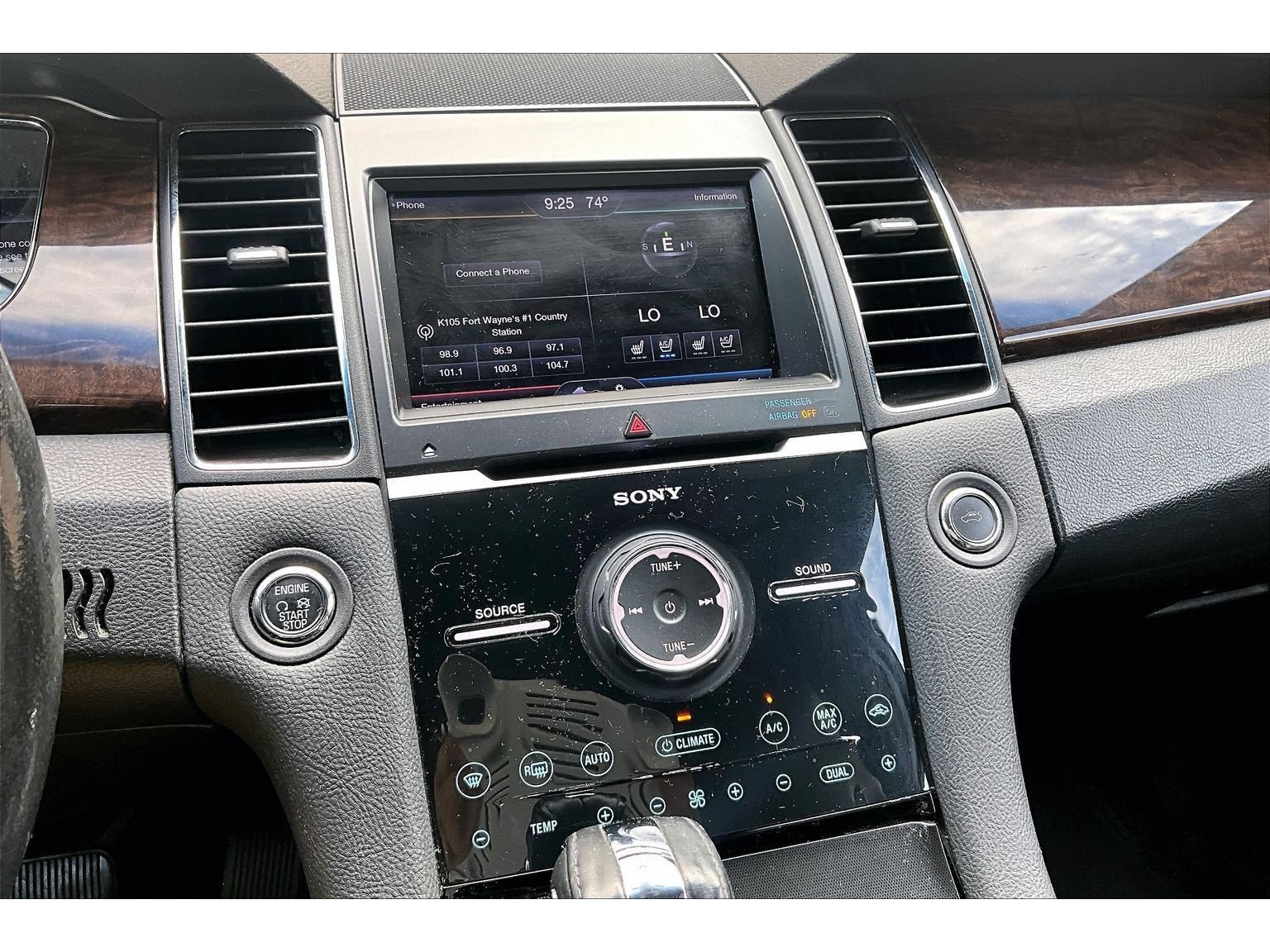 Used 2013 Ford Taurus Limited FWD image 9
